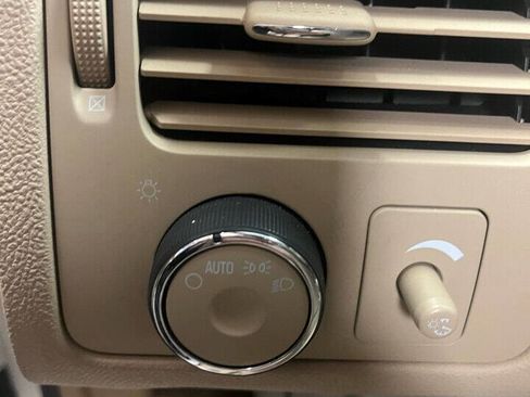 Used 2006 Buick Lucerne CXL w/ Luxury Package image 17