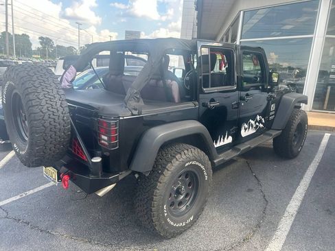 Used 2012 Jeep Wrangler Unlimited Sport AWD/4WD image 6