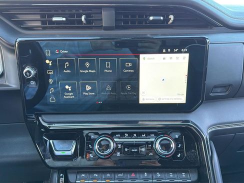 Used 2022 GMC Sierra 1500 AT4X image 9