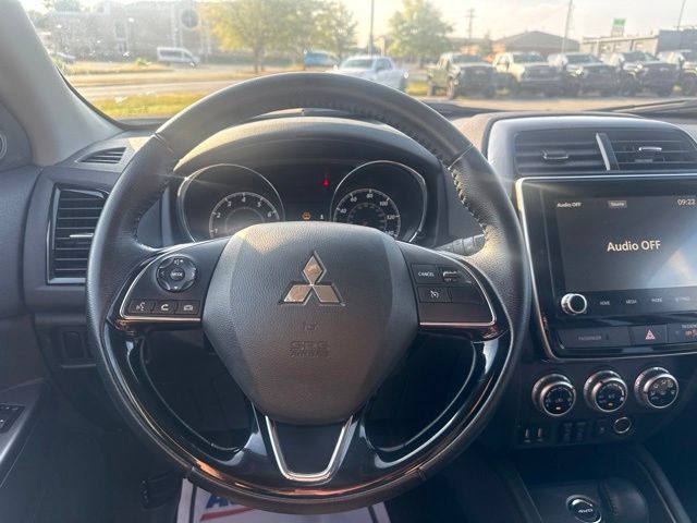 Used 2025 Mitsubishi Outlander Sport SE AWD/4WD image 14