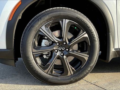 Certified 2026 INFINITI QX60 Autograph w/ Dark Cargo Package image 10