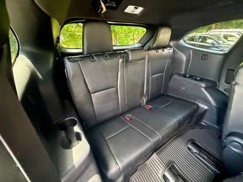 Used 2024 Toyota Highlander XSE AWD/4WD image 15