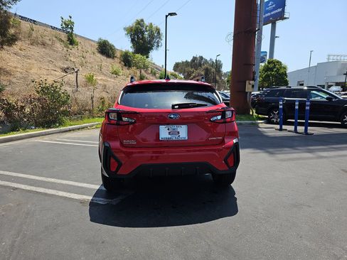 Used 2025 Subaru Crosstrek 2.5i Premium AWD/4WD image 6