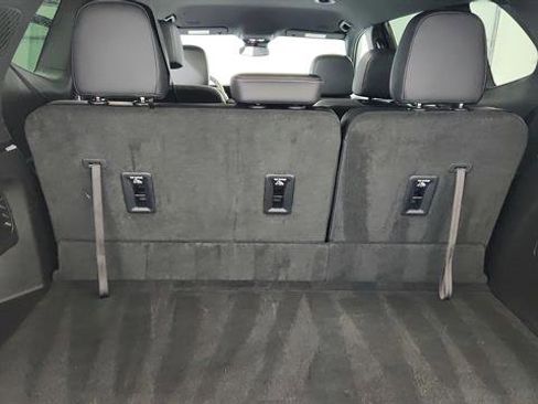 Used 2025 Buick Enclave Preferred image 10