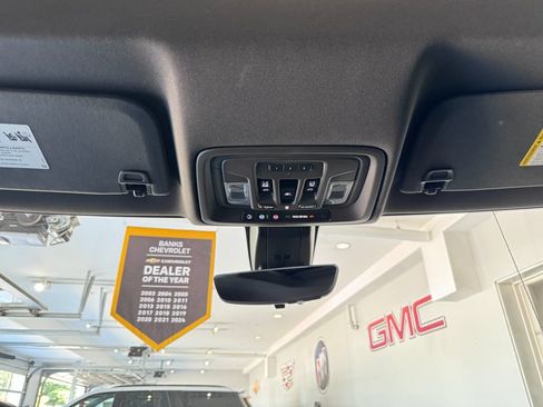 Used 2019 GMC Sierra 1500 Denali w/ Denali Ultimate Package AWD/4WD image 30