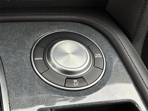 Certified 2024 Nissan Armada SV w/ Cargo Package image 36