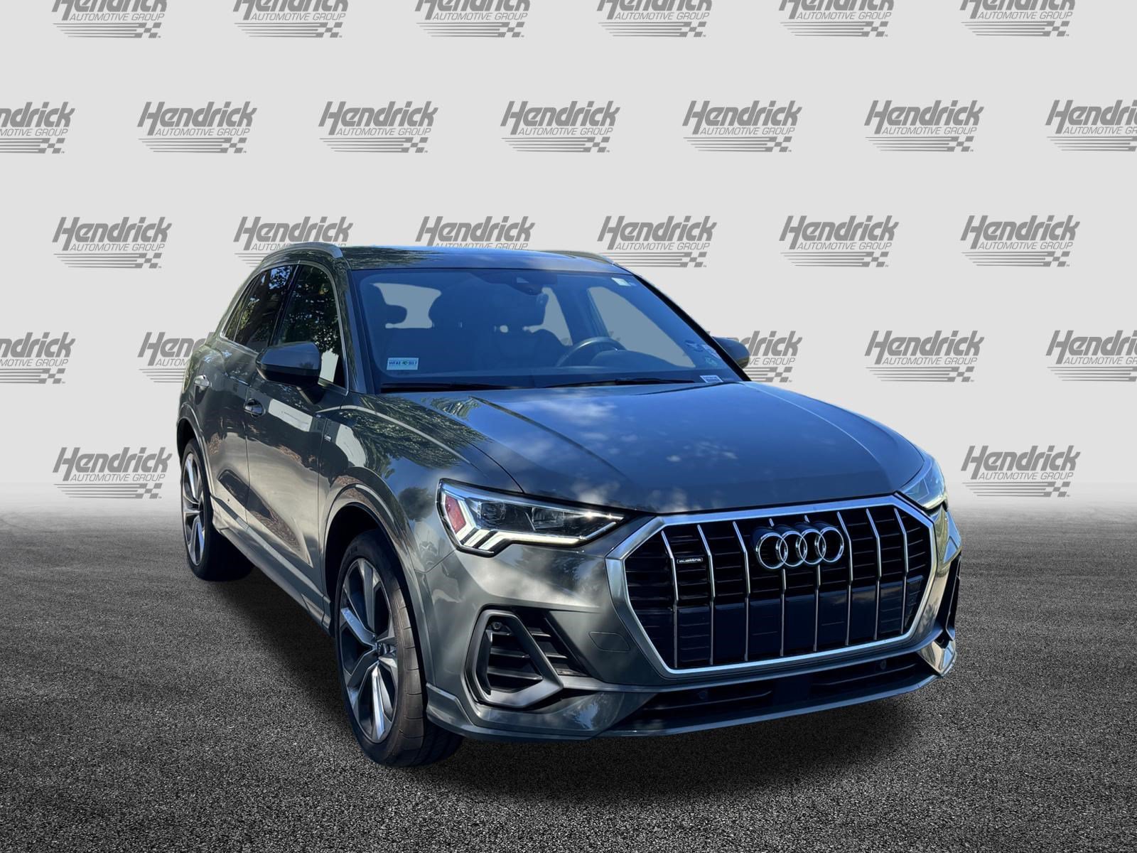 Used 2020 Audi Q3 2.0T Premium Plus w/ Premium Plus Package AWD/4WD image 2