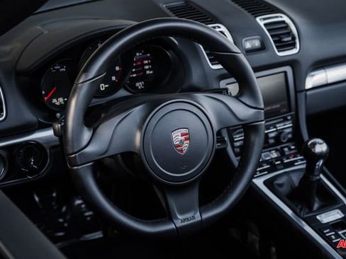 Used 2013 Porsche Boxster image 6