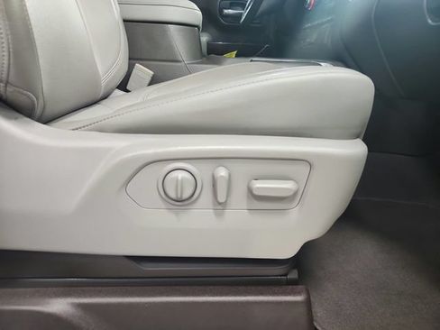 Used 2019 GMC Sierra 1500 SLT w/ SLT Premium Plus Package AWD/4WD image 49
