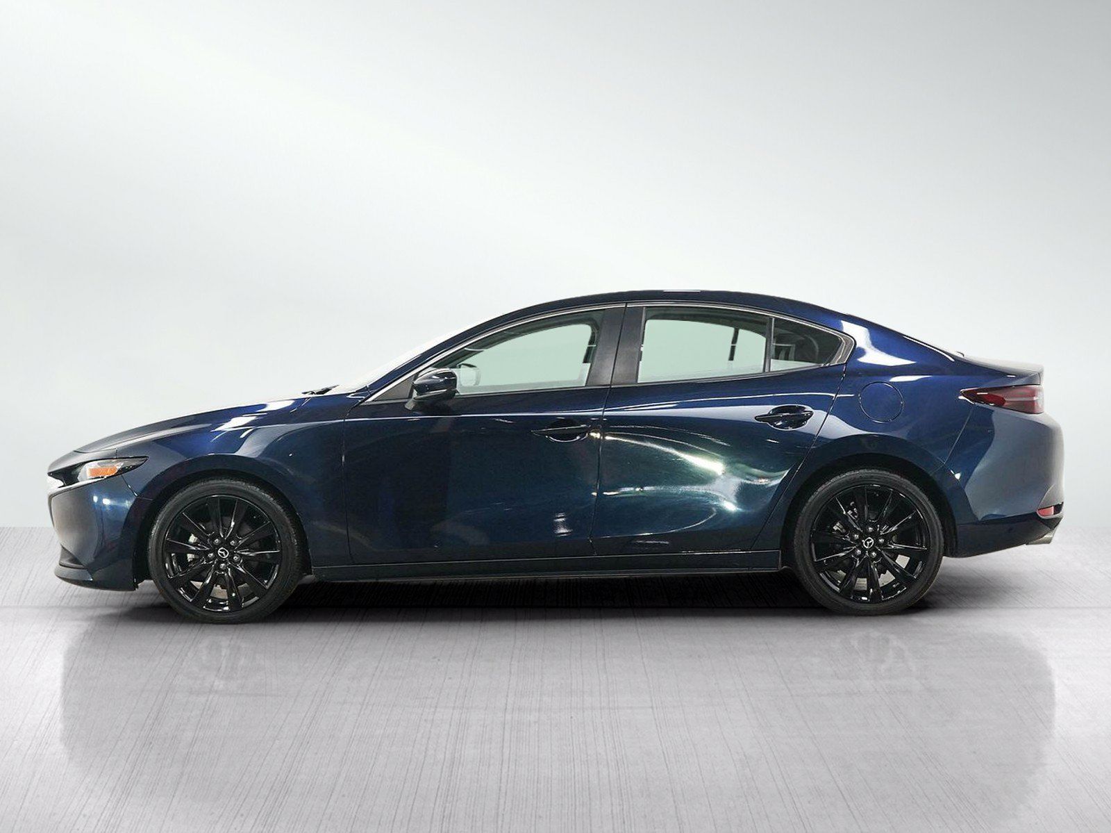 Used 2020 MAZDA MAZDA3 AWD Sedan w/ Select Package image 2