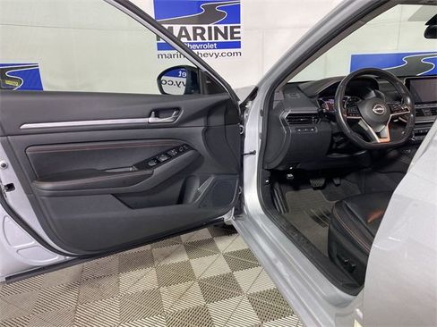 Used 2023 Nissan Altima 2.5 SR image 26