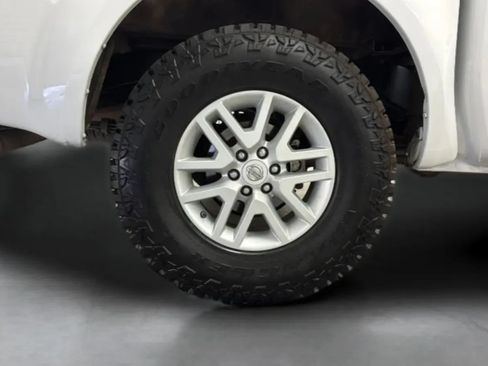 Used 2018 Nissan Frontier SV AWD/4WD image 34