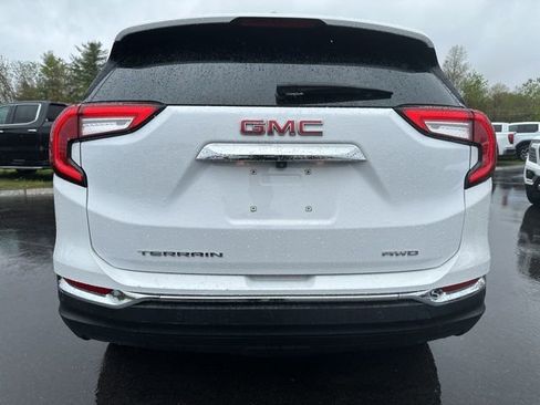 Used 2023 GMC Terrain SLT w/ Tech Package AWD/4WD image 4