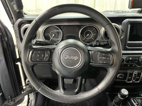 Used 2019 Jeep Wrangler Unlimited Sport S AWD/4WD image 11
