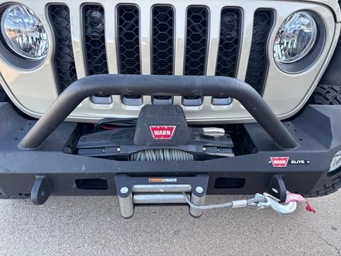 Used 2022 Jeep Gladiator Mojave w/ Trailer Tow Package AWD/4WD image 3