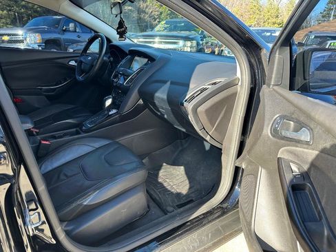 Used 2016 Ford Focus Titanium image 21