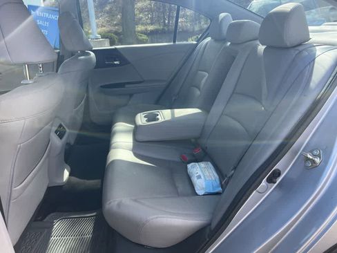 Used 2016 Honda Accord EX-L image 16