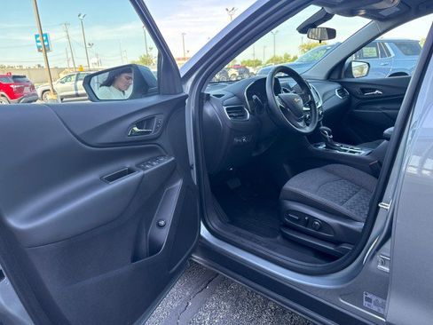 Used 2024 Chevrolet Equinox LT FWD image 13