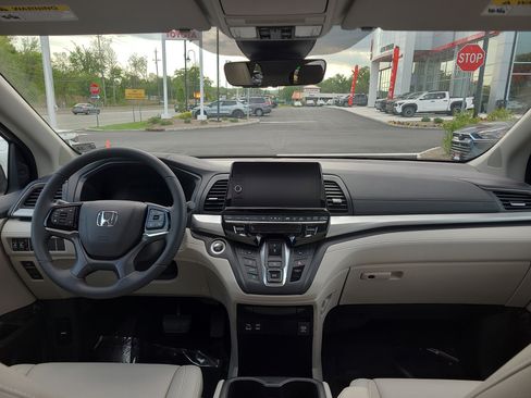 Used 2026 Honda Odyssey EX-L image 19