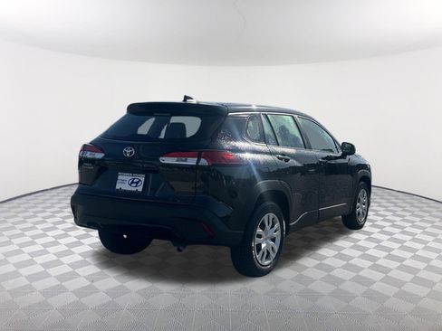 Used 2024 Toyota Corolla Cross L FWD image 7