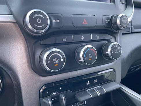 Used 2023 RAM 1500 Big Horn AWD/4WD image 17
