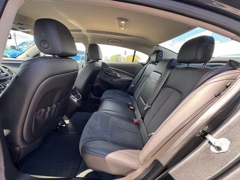 Used 2015 Buick LaCrosse FWD image 23