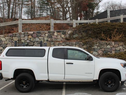 Used 2018 Chevrolet Colorado W/T image 5