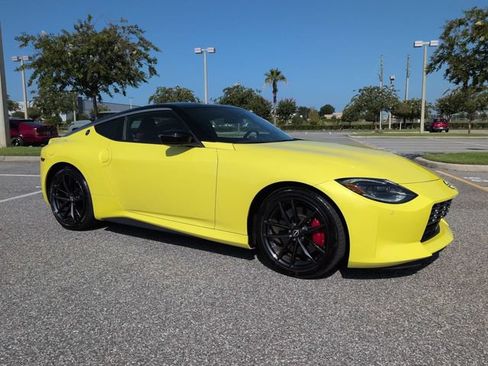 Used 2024 Nissan Z Performance w/ Floor Mat Package RWD image 2