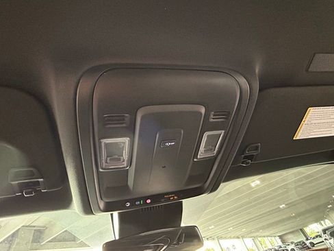 Used 2025 Chevrolet Tahoe LS image 38