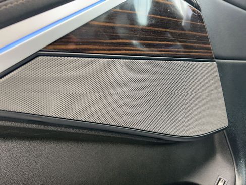 Used 2025 BMW X5 xDrive50e image 22