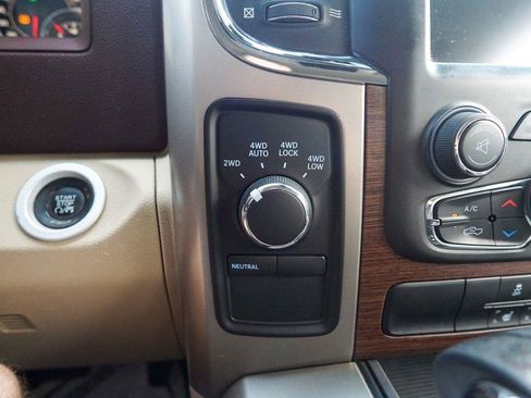 Used 2013 RAM 1500 Laramie w/ Convenience Group AWD/4WD image 26