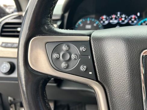 Used 2020 GMC Yukon XL Denali w/ Denali Premium Package image 29