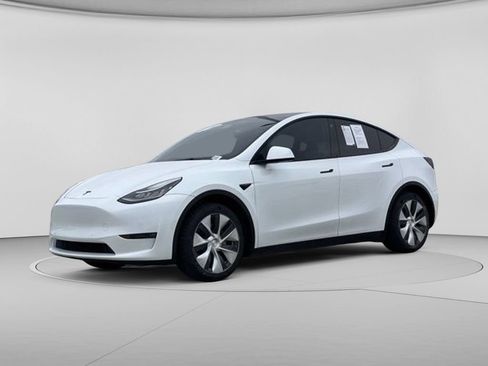 Used 2022 Tesla Model Y Long Range AWD/4WD image 5