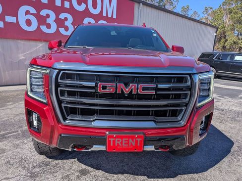 Used 2022 GMC Yukon AT4 w/ Technology Package image 8