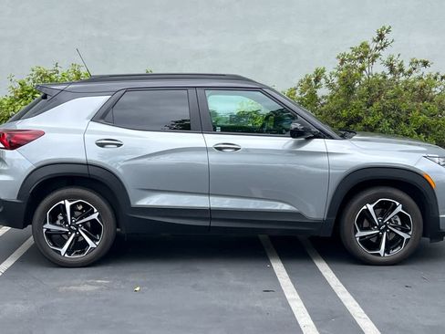Used 2023 Chevrolet TrailBlazer RS FWD image 6