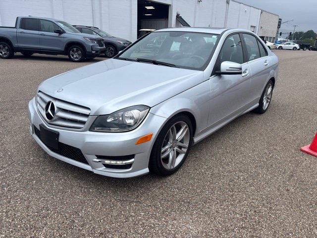Used 2013 Mercedes-Benz C 300 4MATIC Sedan image 1