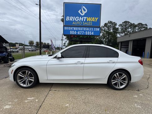 Used 2017 BMW 330i Sedan RWD image 2
