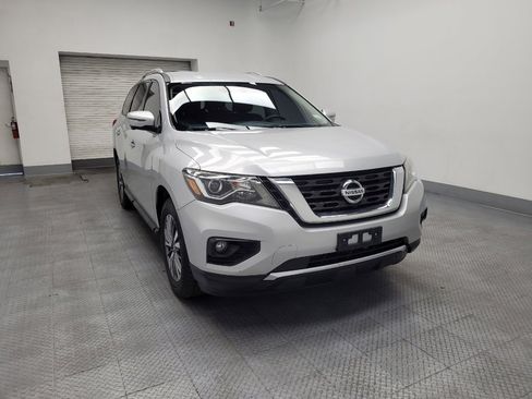 Used 2019 Nissan Pathfinder SL FWD image 13