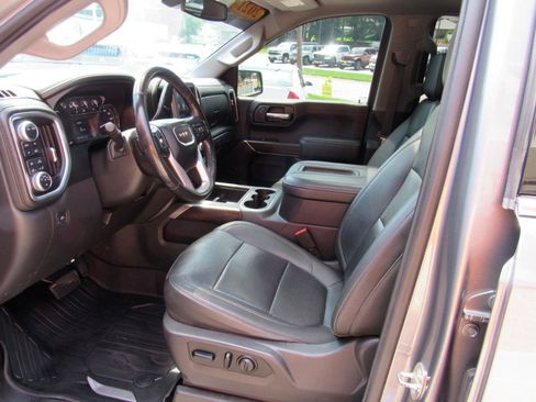 Used 2021 GMC Sierra 1500 SLT w/ SLT Premium Package AWD/4WD image 18