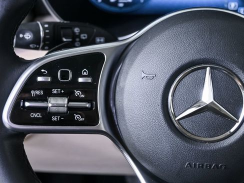 Used 2020 Mercedes-Benz GLC 300 GLC 300 image 10