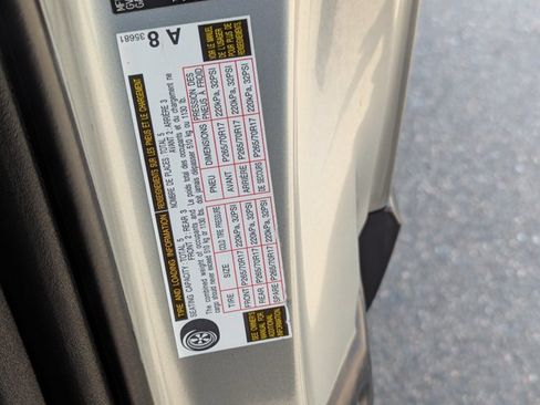 Used 2010 Toyota FJ Cruiser 4WD image 23