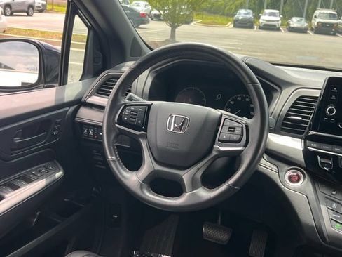 Used 2025 Honda Odyssey Sport-L image 16
