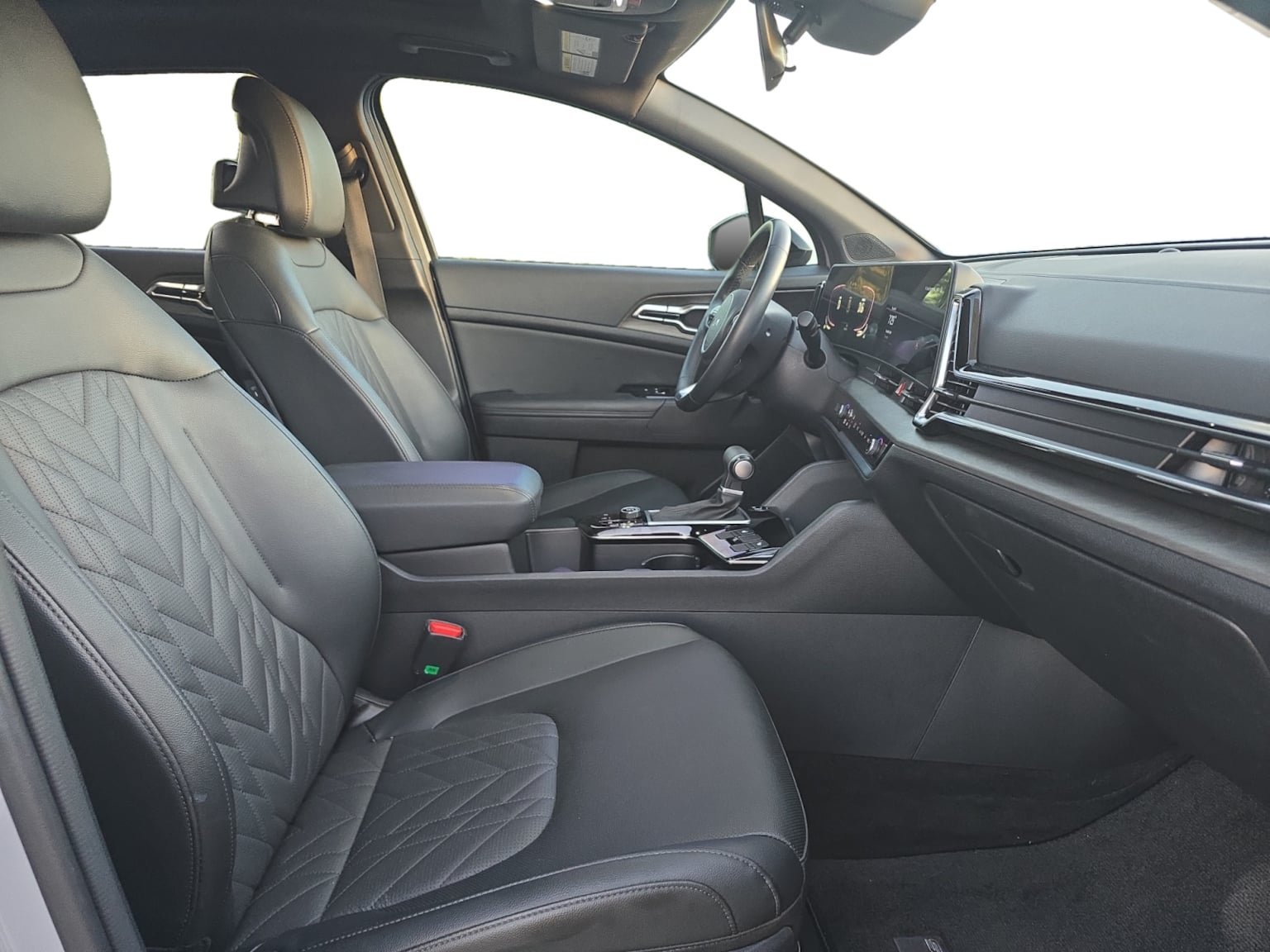 Used 2025 Kia Sportage X-Line w/ Premium Package AWD/4WD image 17