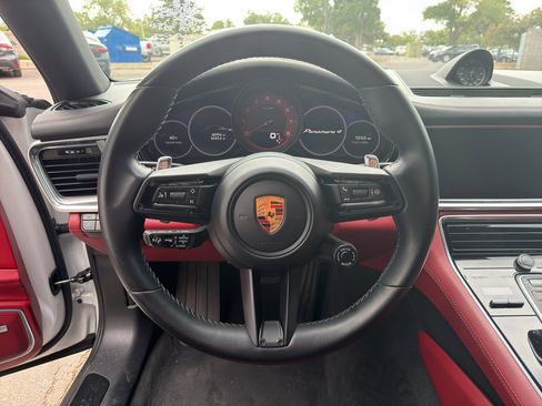 Used 2023 Porsche Panamera 4 Platinum Edition AWD/4WD image 12