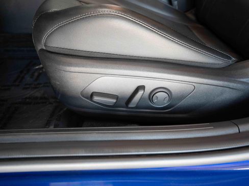 Used 2022 Hyundai Elantra Limited FWD image 12
