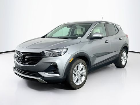 Used 2023 Buick Encore GX Preferred w/ Cold Weather Comfort Package FWD image 3