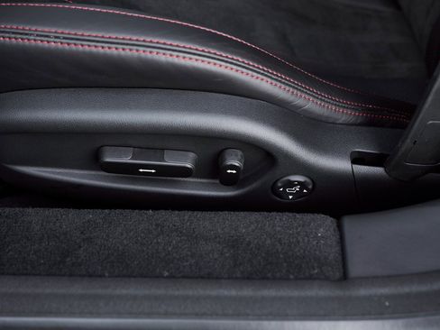 Used 2022 Acura NSX Type S image 36