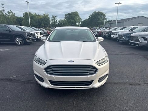 Used 2013 Ford Fusion SE FWD image 4