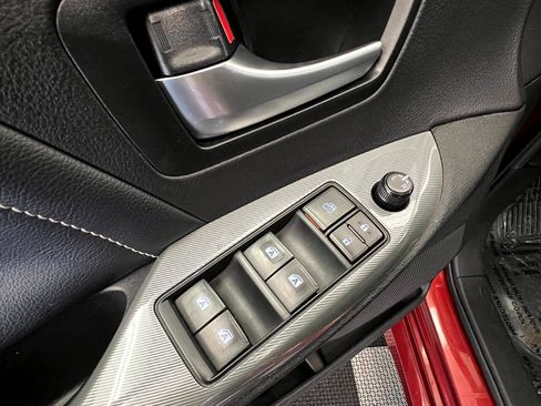 Used 2016 Toyota Sienna SE Premium image 22