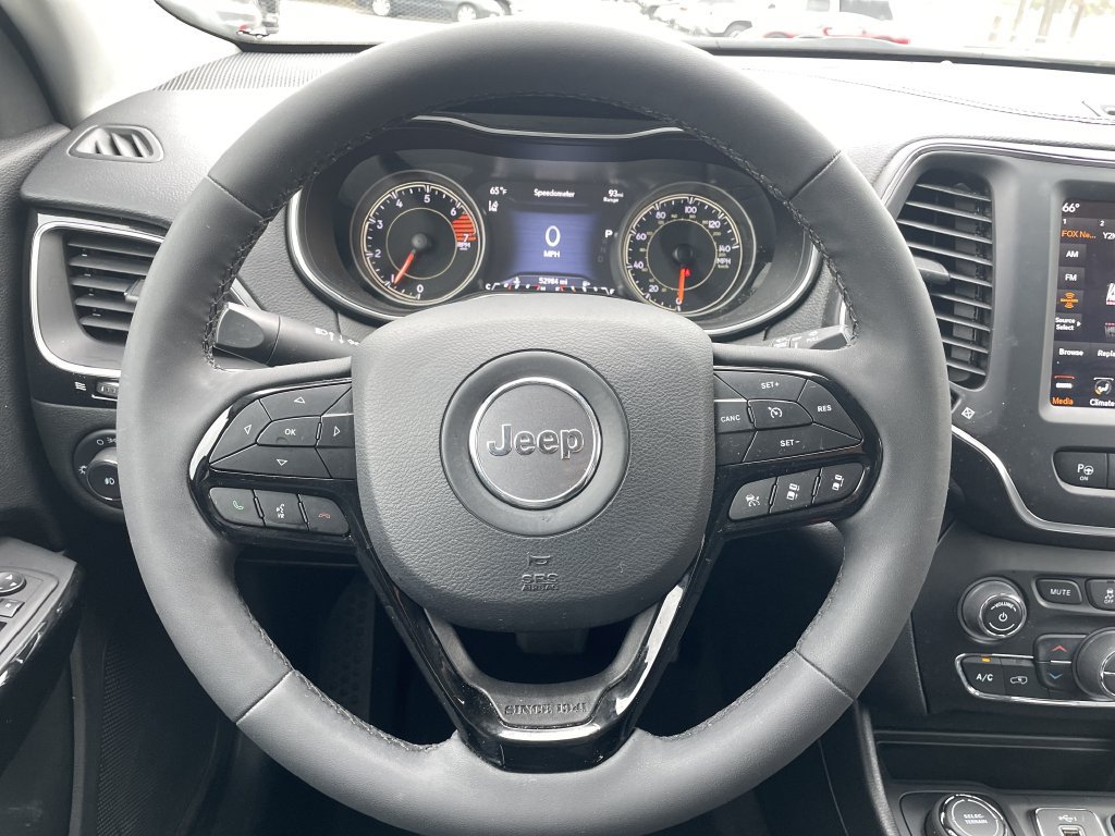 Certified 2023 Jeep Cherokee Altitude Lux w/ Lux Elite Package AWD/4WD image 16